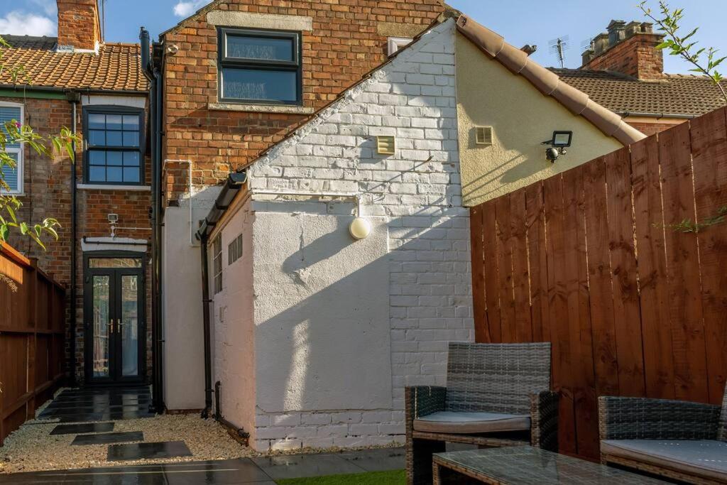 No6 - Beverley - Elegant Townhouse - Central Location ภายนอก รูปภาพ
