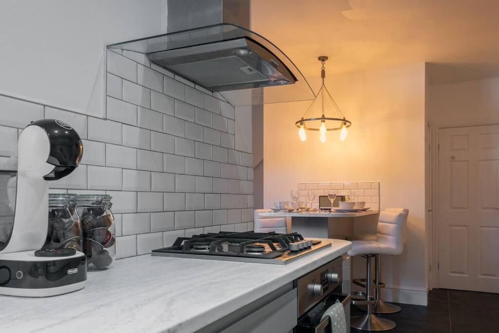No6 - Beverley - Elegant Townhouse - Central Location ภายนอก รูปภาพ
